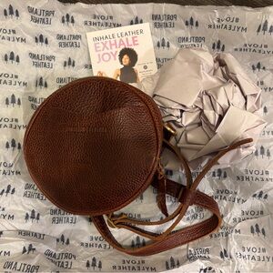 Portland Leather Circle Crossbody